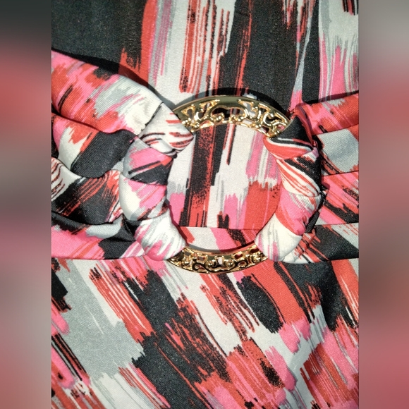 Tahari (Size 4) Multicolor Paintbrush Pattern Gold Hardware Accent Sheath Dress - Picture 4 of 11